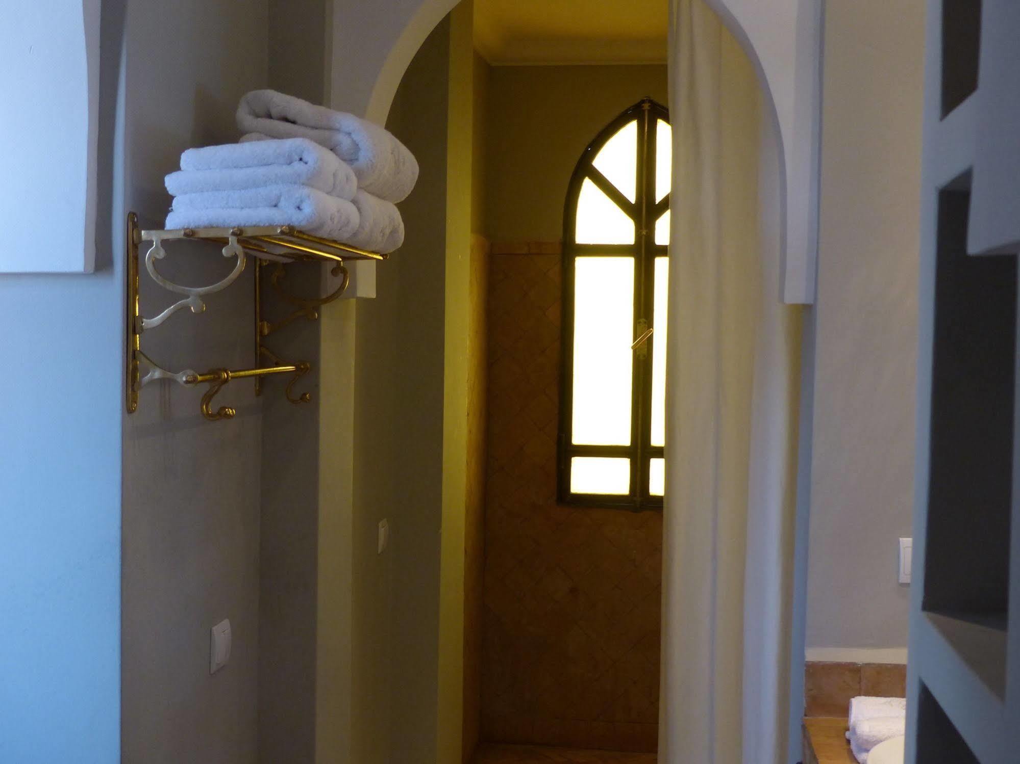 Le Cazar Otel El Ain Dış mekan fotoğraf